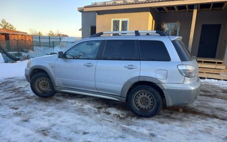 Mitsubishi Outlander III рестайлинг 3, 2005 год, 450 000 рублей, 17 фотография