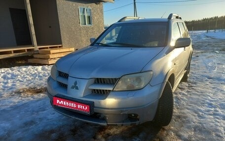 Mitsubishi Outlander III рестайлинг 3, 2005 год, 450 000 рублей, 11 фотография