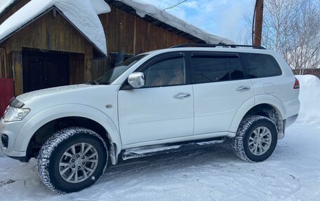 Mitsubishi Pajero Sport II рестайлинг, 2015 год, 2 050 000 рублей, 6 фотография