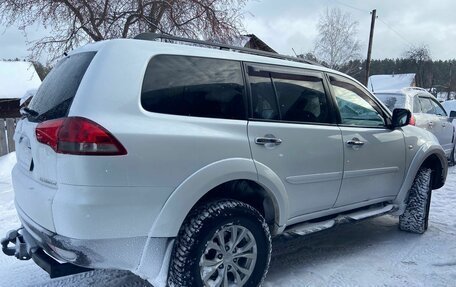 Mitsubishi Pajero Sport II рестайлинг, 2015 год, 2 050 000 рублей, 5 фотография