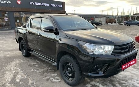 Toyota Hilux VIII, 2015 год, 3 300 000 рублей, 14 фотография