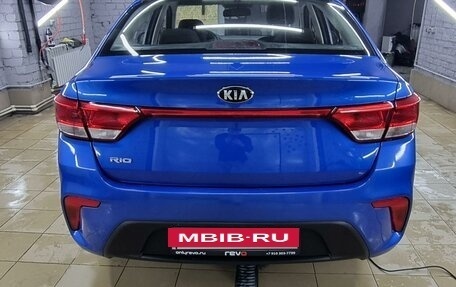 KIA Rio IV, 2017 год, 1 370 000 рублей, 10 фотография