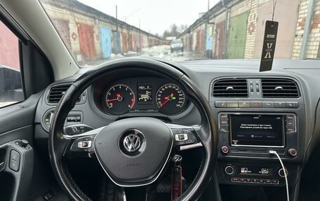 Volkswagen Polo VI (EU Market), 2015 год, 1 100 000 рублей, 18 фотография