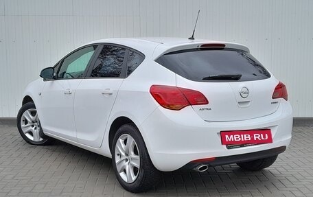 Opel Astra J, 2011 год, 999 000 рублей, 3 фотография