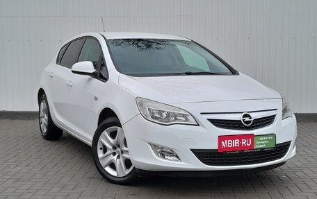 Opel Astra J, 2011 год, 999 000 рублей, 2 фотография