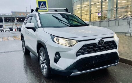 Toyota RAV4, 2022 год, 3 879 000 рублей, 5 фотография