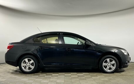 Chevrolet Cruze II, 2010 год, 819 000 рублей, 4 фотография