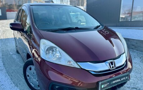 Honda Fit Shuttle I рестайлинг, 2013 год, 927 000 рублей, 2 фотография