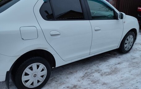 Renault Logan II, 2018 год, 595 000 рублей, 3 фотография