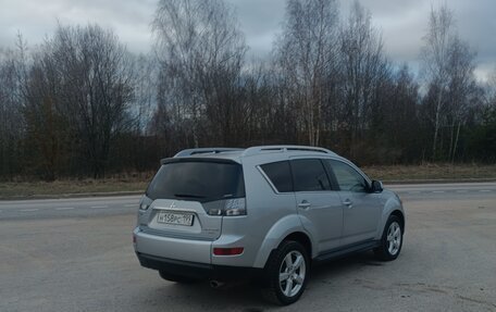 Mitsubishi Outlander III рестайлинг 3, 2008 год, 1 290 000 рублей, 6 фотография