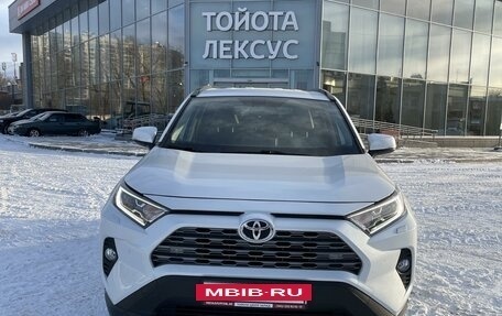 Toyota RAV4, 2020 год, 4 399 999 рублей, 2 фотография