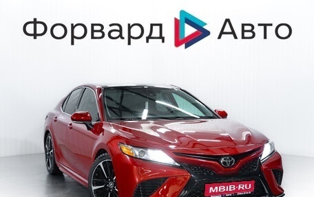 Toyota Camry, 2019 год, 3 050 000 рублей, 1 фотография