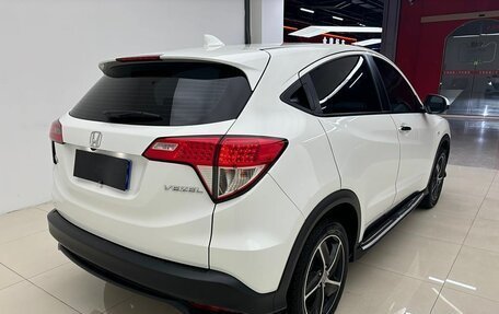 Honda Vezel, 2021 год, 1 700 000 рублей, 8 фотография