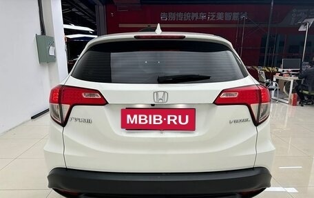 Honda Vezel, 2021 год, 1 700 000 рублей, 9 фотография