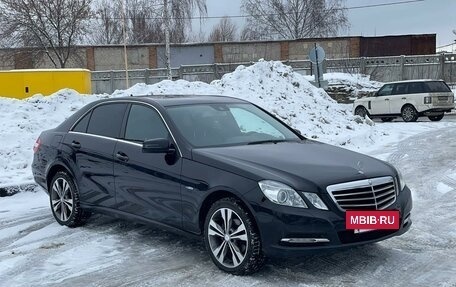 Mercedes-Benz E-Класс, 2012 год, 2 430 000 рублей, 3 фотография