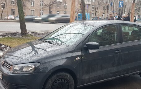 Volkswagen Polo VI (EU Market), 2011 год, 750 000 рублей, 1 фотография