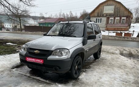 Chevrolet Niva I рестайлинг, 2013 год, 675 000 рублей, 1 фотография