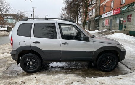 Chevrolet Niva I рестайлинг, 2013 год, 675 000 рублей, 3 фотография