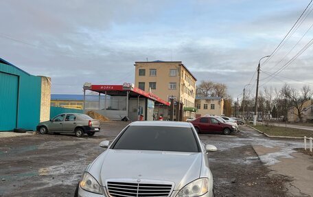 Mercedes-Benz S-Класс, 2007 год, 850 000 рублей, 2 фотография