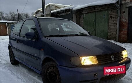 Volkswagen Polo III рестайлинг, 1997 год, 144 990 рублей, 2 фотография