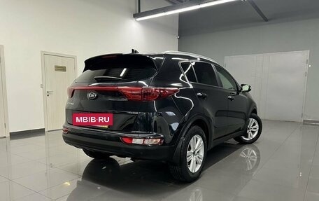 KIA Sportage IV рестайлинг, 2018 год, 2 095 000 рублей, 2 фотография