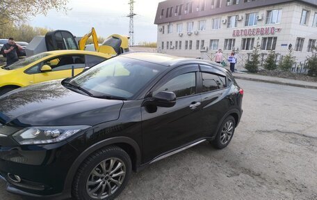 Honda Vezel, 2015 год, 2 050 000 рублей, 29 фотография