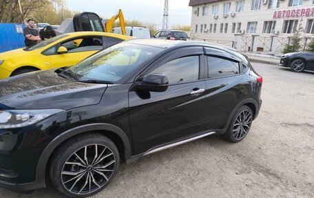 Honda Vezel, 2015 год, 2 050 000 рублей, 30 фотография