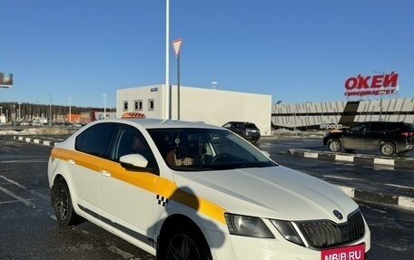 Skoda Octavia, 2018 год, 900 000 рублей, 4 фотография