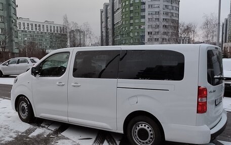 Opel Vivaro, 2021 год, 3 300 000 рублей, 3 фотография