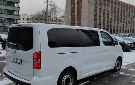 Opel Vivaro, 2021 год, 3 300 000 рублей, 6 фотография