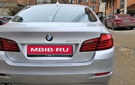 BMW 5 серия, 2010 год, 1 800 000 рублей, 2 фотография