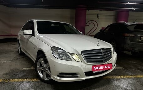 Mercedes-Benz E-Класс, 2012 год, 1 450 000 рублей, 2 фотография