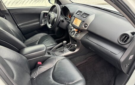 Toyota RAV4, 2012 год, 1 999 999 рублей, 12 фотография