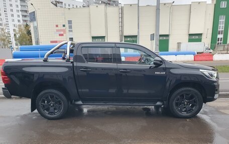 Toyota Hilux VIII, 2019 год, 4 300 000 рублей, 7 фотография