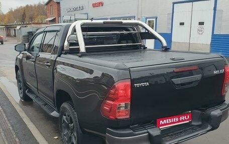 Toyota Hilux VIII, 2019 год, 4 300 000 рублей, 8 фотография