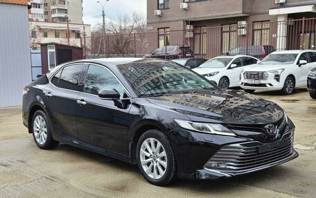 Toyota Camry, 2021 год, 3 180 000 рублей, 6 фотография