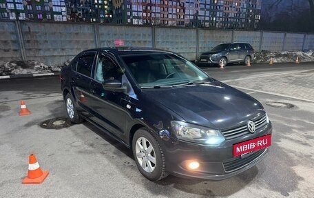 Volkswagen Polo VI (EU Market), 2014 год, 800 000 рублей, 4 фотография