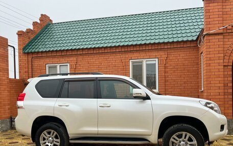 Toyota Land Cruiser Prado 150 рестайлинг 2, 2009 год, 2 800 000 рублей, 10 фотография