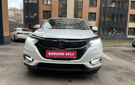 Honda Vezel, 2018 год, 2 400 000 рублей, 1 фотография