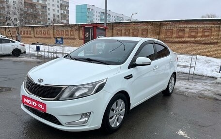 KIA Rio III рестайлинг, 2012 год, 1 050 000 рублей, 2 фотография