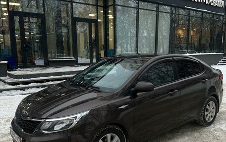 KIA Rio III рестайлинг, 2016 год, 1 050 000 рублей, 2 фотография