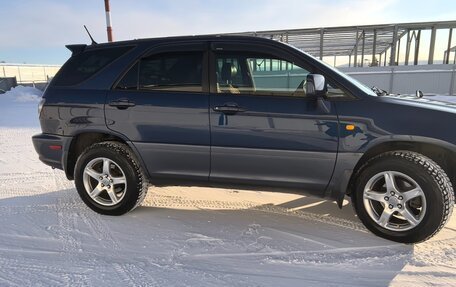 Toyota Harrier, 2002 год, 1 500 000 рублей, 10 фотография