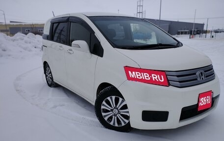 Honda Freed I, 2012 год, 1 295 000 рублей, 1 фотография