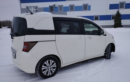 Honda Freed I, 2012 год, 1 295 000 рублей, 3 фотография