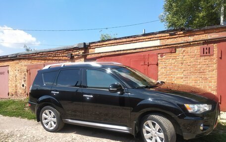 Mitsubishi Outlander III рестайлинг 3, 2010 год, 1 244 000 рублей, 8 фотография