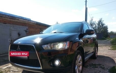 Mitsubishi Outlander III рестайлинг 3, 2010 год, 1 244 000 рублей, 9 фотография