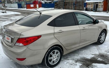 Hyundai Solaris II рестайлинг, 2012 год, 1 090 000 рублей, 7 фотография