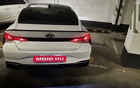 Hyundai Elantra, 2021 год, 2 400 000 рублей, 19 фотография