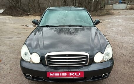 Hyundai Sonata IV рестайлинг, 2005 год, 550 000 рублей, 2 фотография