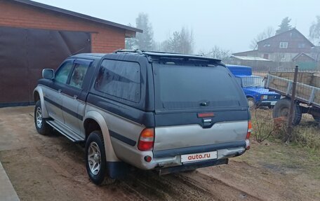 Mitsubishi L200 III рестайлинг, 2000 год, 580 000 рублей, 4 фотография